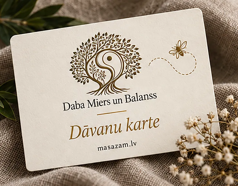 Dāvanu kartes paraugs: krēmkrāsas karte uz lina auduma